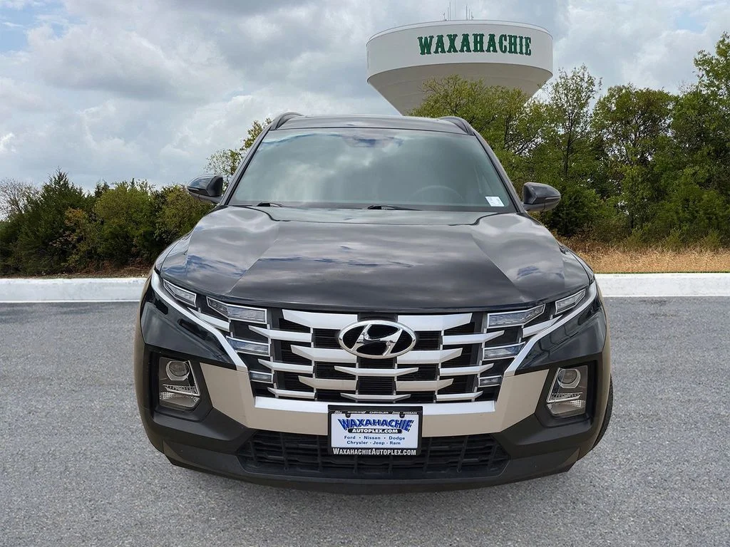 Used 2023 Black Hyundai SEL image 2
