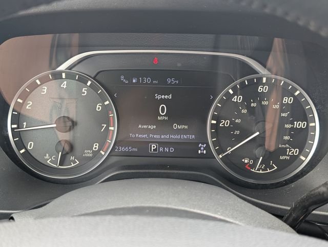Used 2024 Green Nissan SV image 19