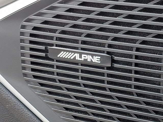 Used 2022 White Jeep Series II image 24