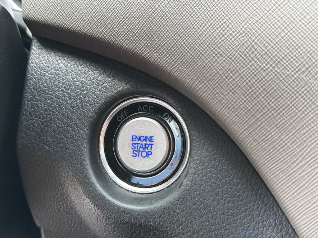 2017 Hyundai Santa Fe SE Ultimate - Photo 32