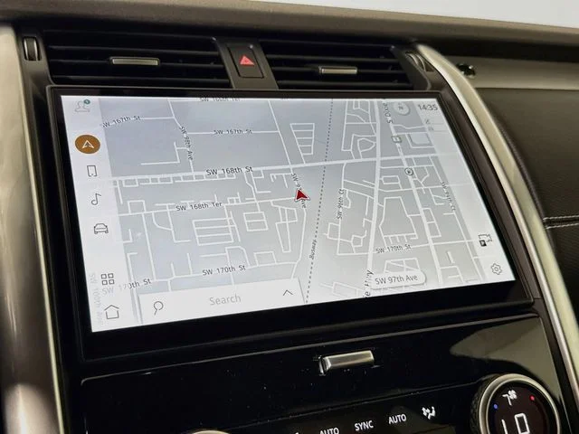 New 2026 Varesine Blue Land Rover Dynamic SE image 16