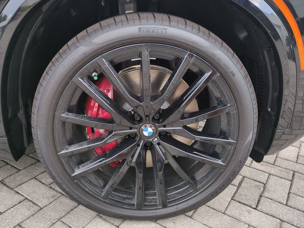 New 2026 Black Sapphire Metallic BMW M60i image 11