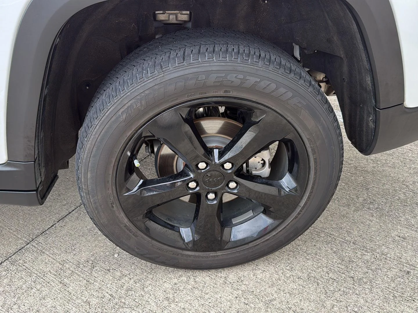 Used 2023 Bright White Clearcoat Jeep Altitude image 15