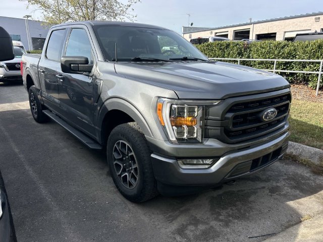 Certified Used 2023 Gray Ford XLT image 3