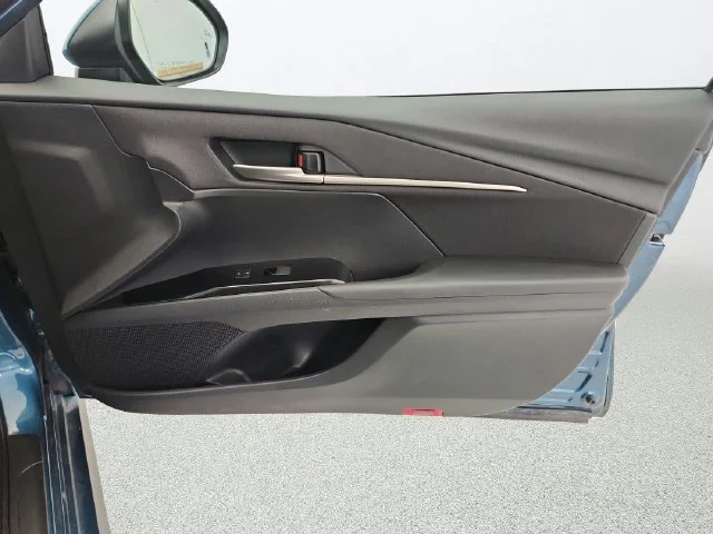 Used 2026 Ocean Toyota LE image 28