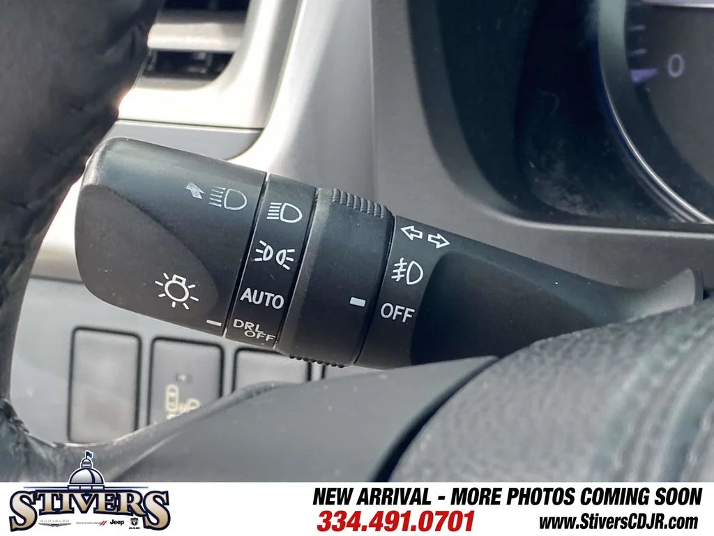 Used 2014 Gray Toyota Limited image 31