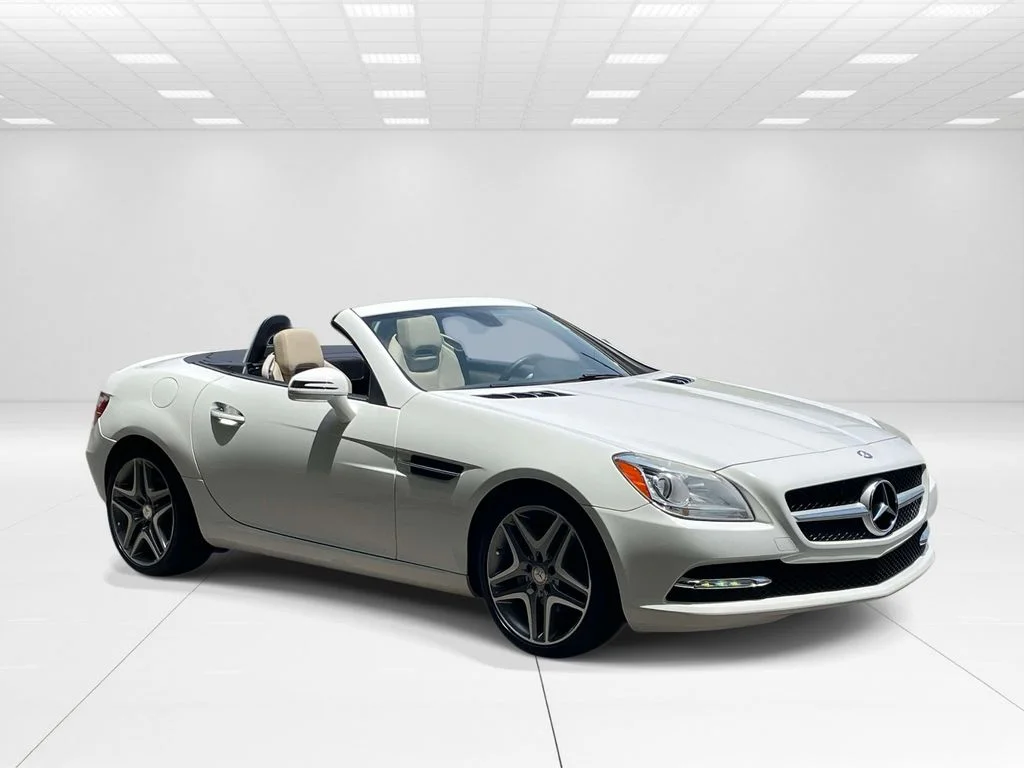 Used 2015 White Mercedes-Benz SLK 250 image 1