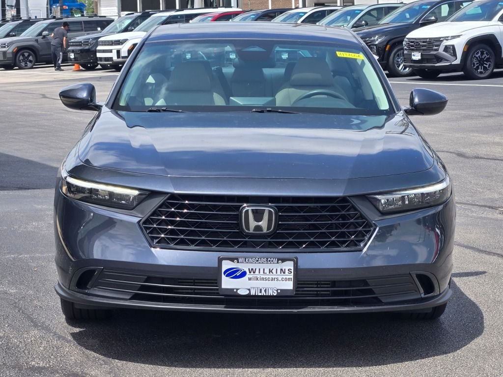 Used 2023 Meteorite Gray Metallic Honda EX image 3