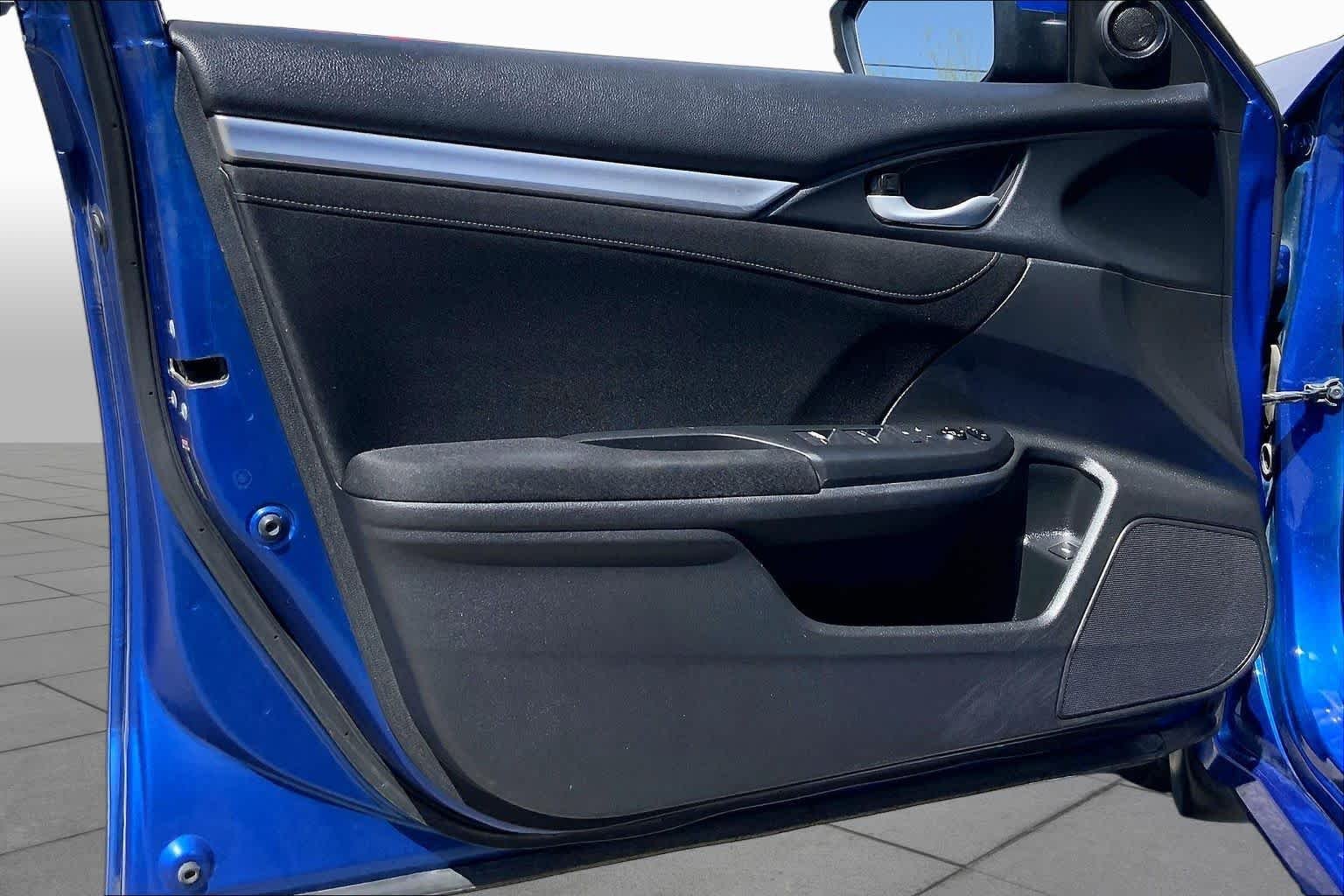 Used 2018 Crystal Black Pearl Honda EX image 19
