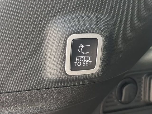 Certified Used 2024 Silver Jeep Overland 4xe image 15