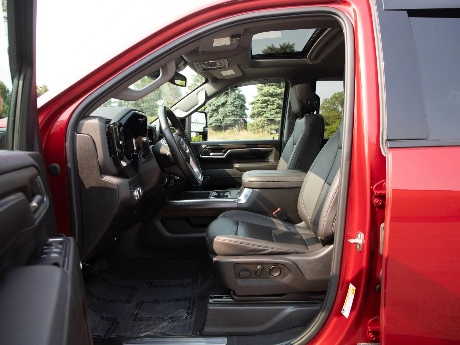 Used 2024 Volcanic Red Tintcoat GMC SLT image 25