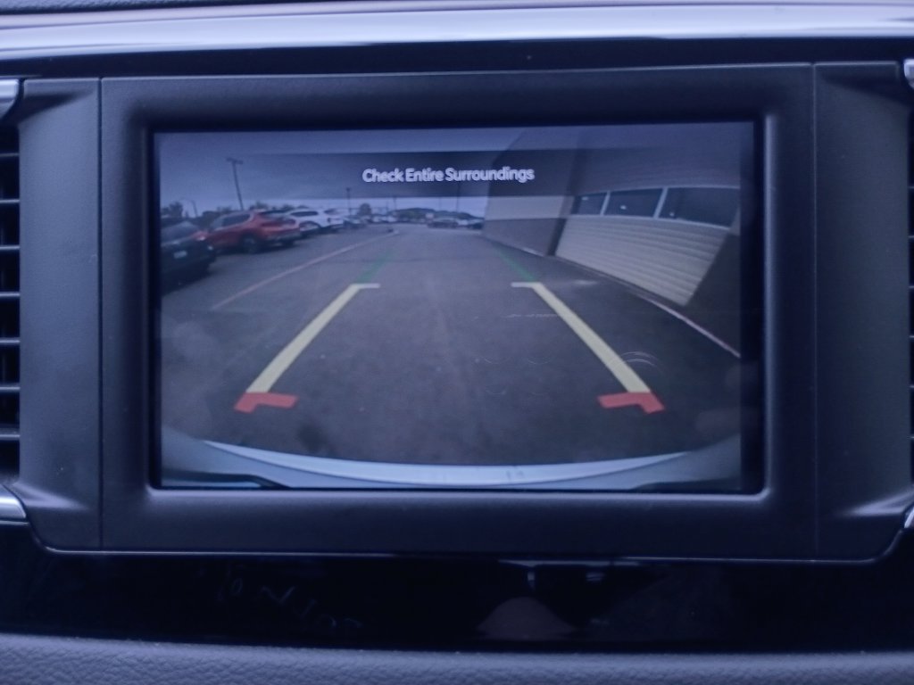 Used 2024 Silver Mist Clearcoat Chrysler LX image 25