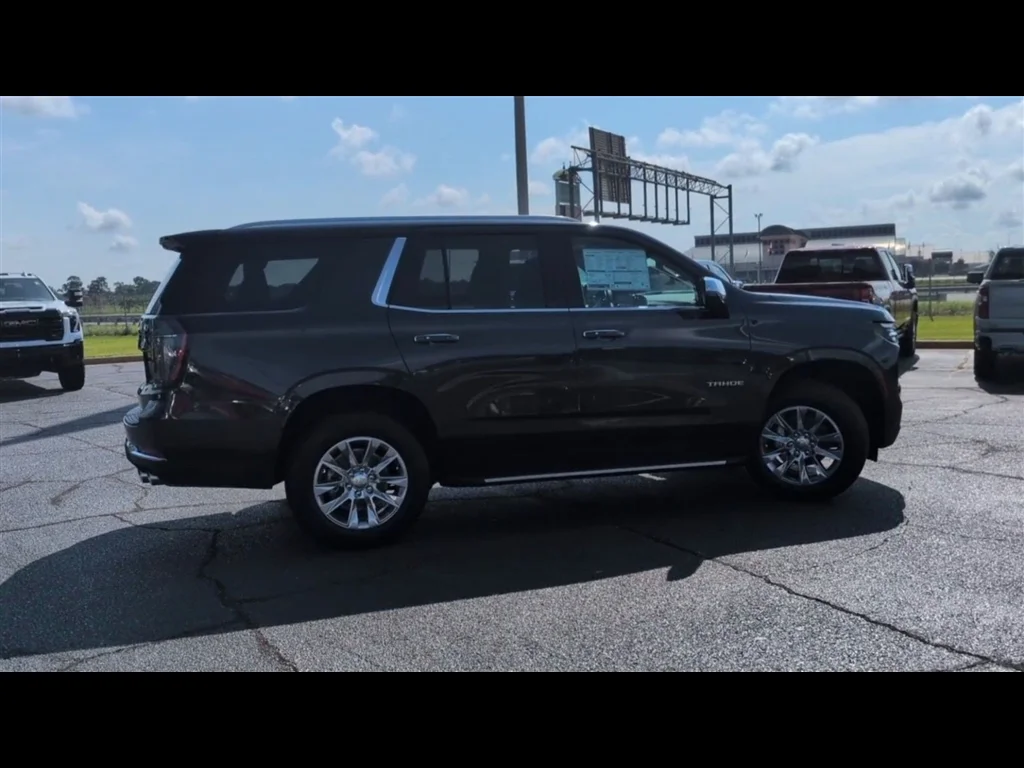 New 2026 Dark Ash Metallic Chevrolet Premier image 33