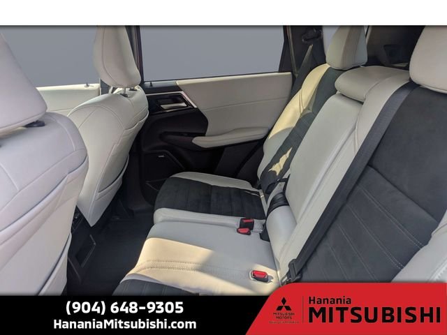 Used 2025 Red Mitsubishi SE image 14