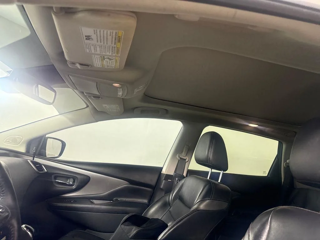 Used 2020 White Nissan SL image 23