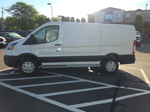 Used 2025 White Ford Base image 3
