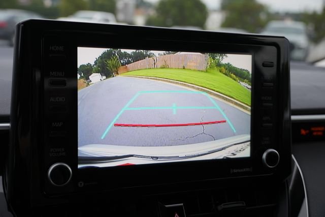Certified Used 2022 Silver Toyota LE image 32