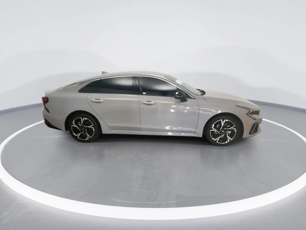 Used 2025 Gray Kia GT-Line image 2