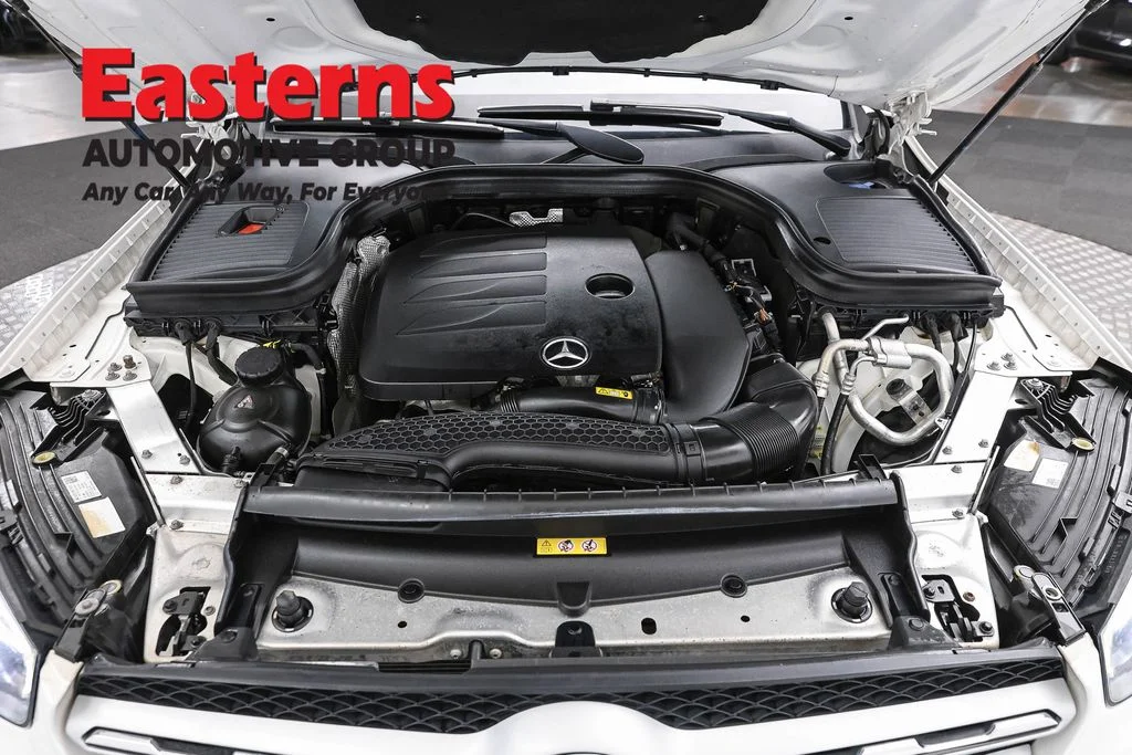 Used 2020 White Mercedes-Benz GLC 300 image 7