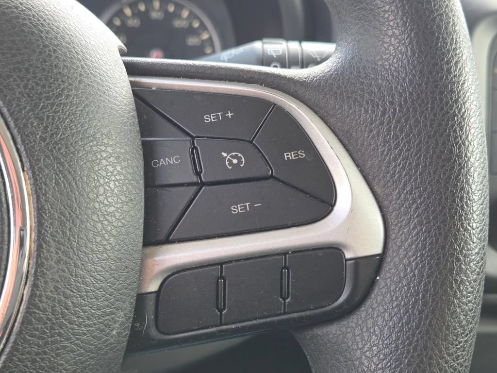 Used 2018 Jetset Blue Jeep Sport image 15