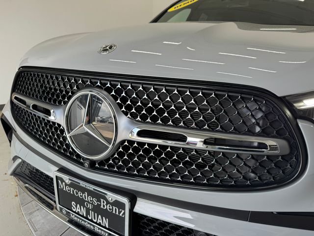 Certified Used 2026 MANUFAKTUR Alpine Gray Mercedes-Benz GLC 350e image 46