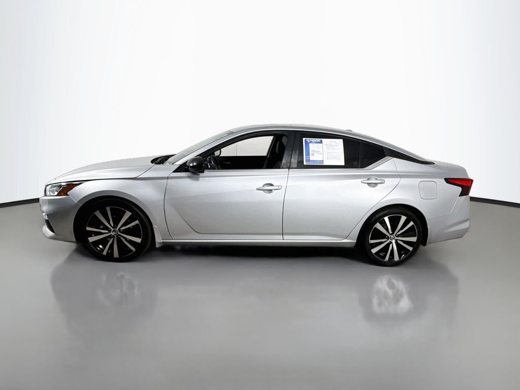 Used 2021 Brilliant Silver Metallic Nissan 2.0 SR image 11