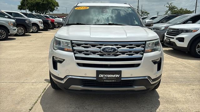 Used 2018 White Ford Limited image 4