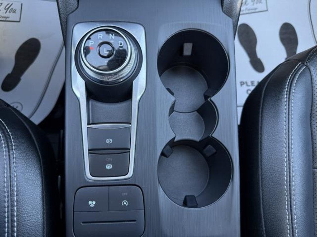 2022 Ford Escape SEL - Photo 17