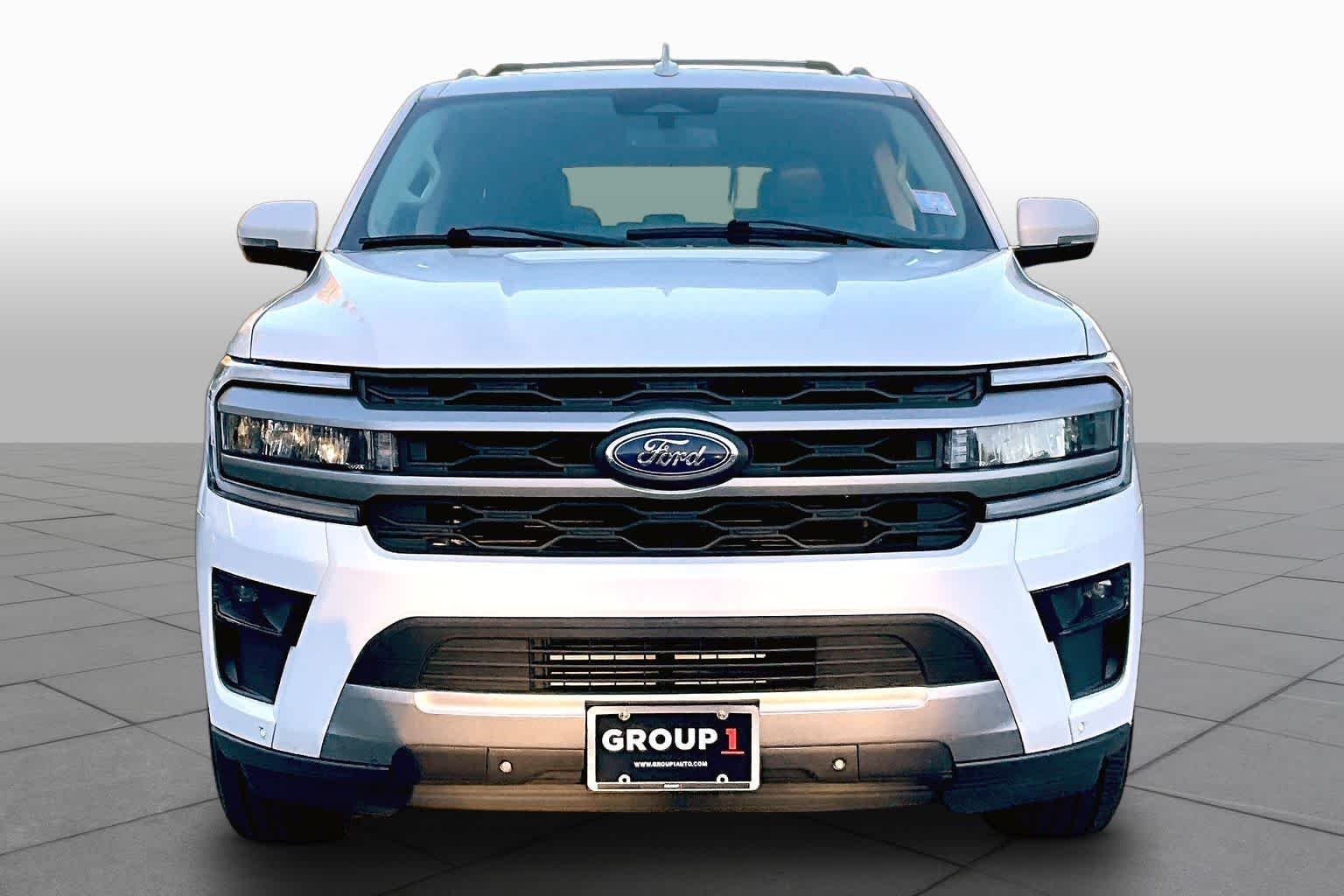 Used 2024 Star White Metallic Tri-Coat Ford XLT image 4