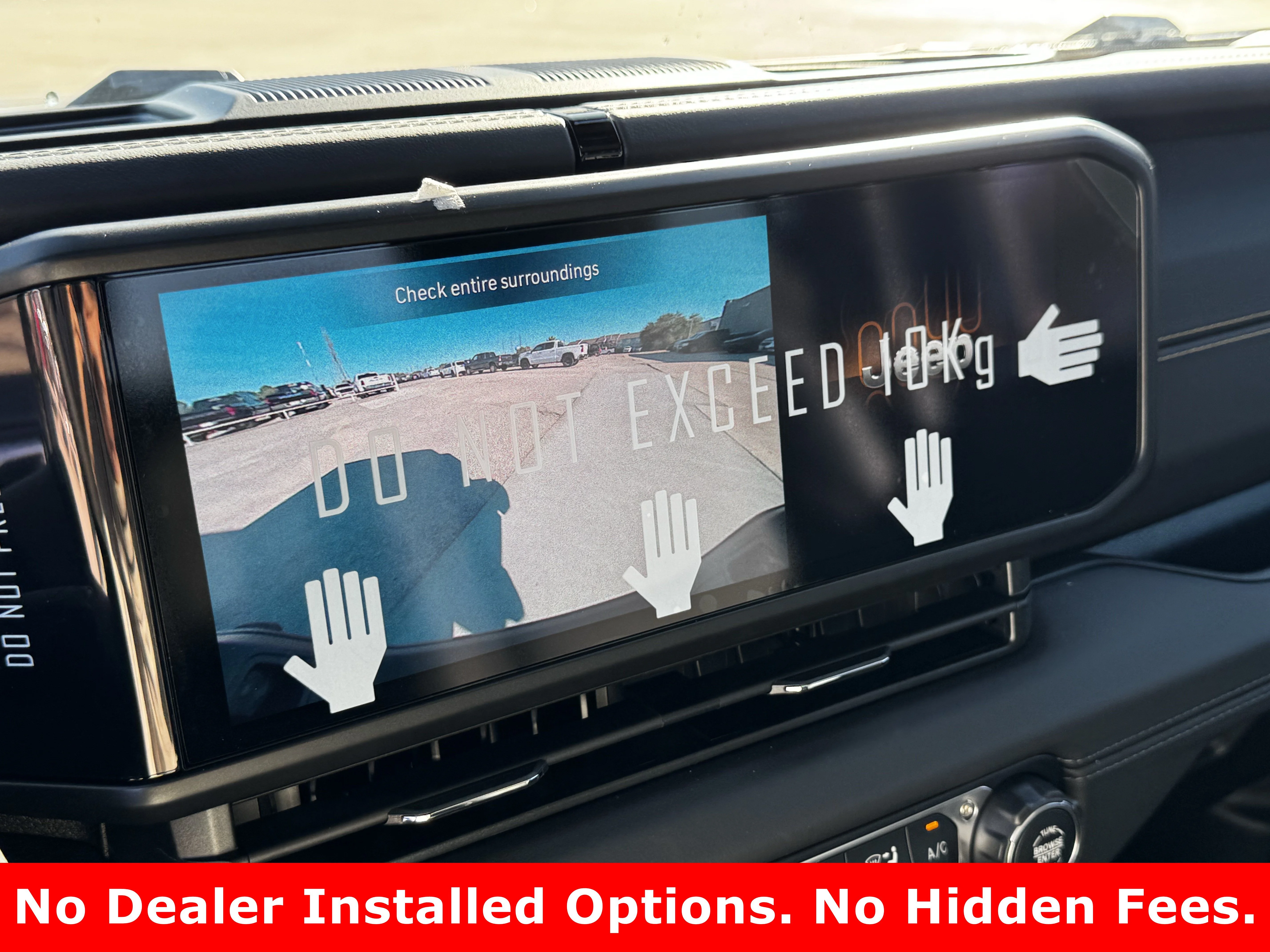 New 2026 Granite Crystal Metallic Clearcoat Jeep Texas Trail image 17