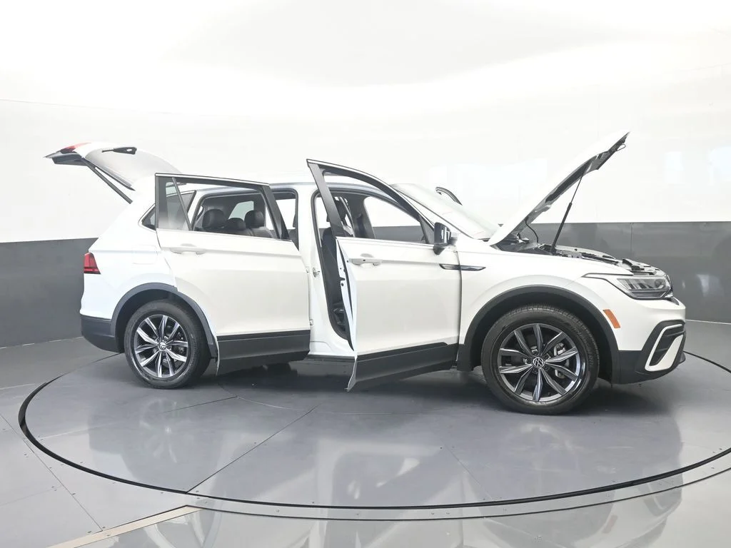 Used 2023 White Volkswagen 2.0T SE image 76