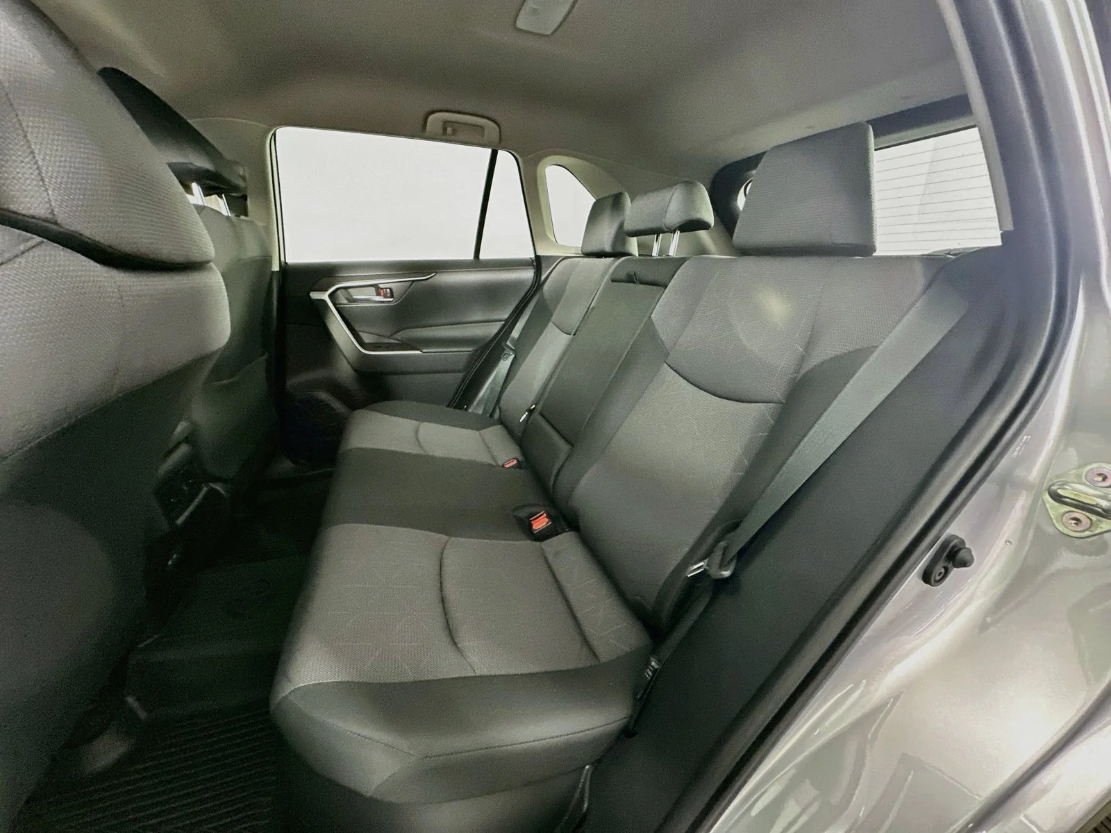 Certified Used 2025 Silver Toyota XLE image 23