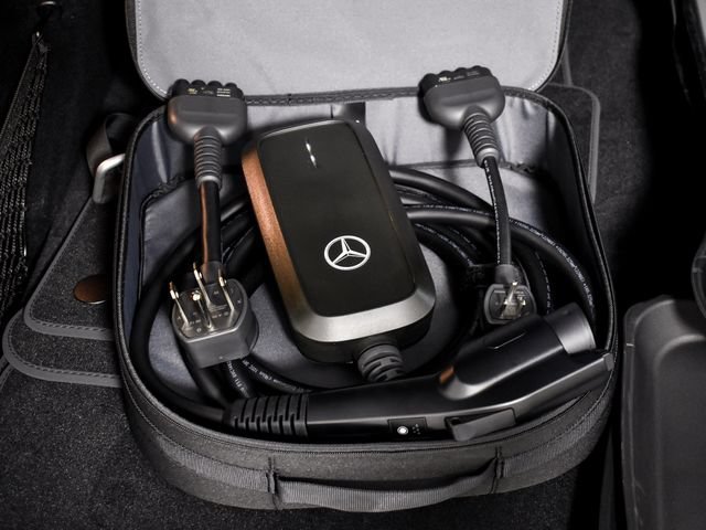 New 2027 Black Mercedes-Benz GLC 350e image 81