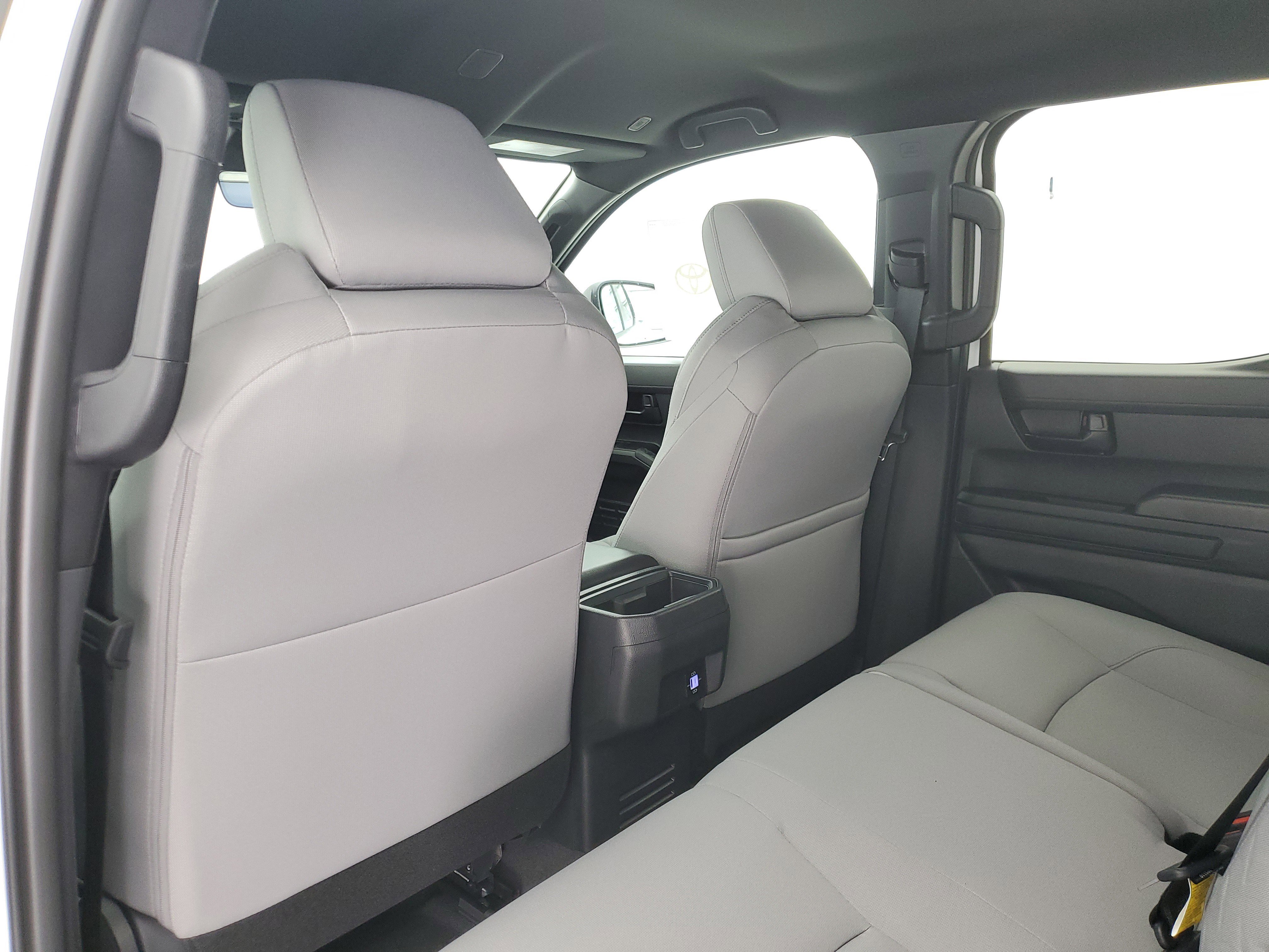 2026 Toyota Tacoma SR5 - Photo 15