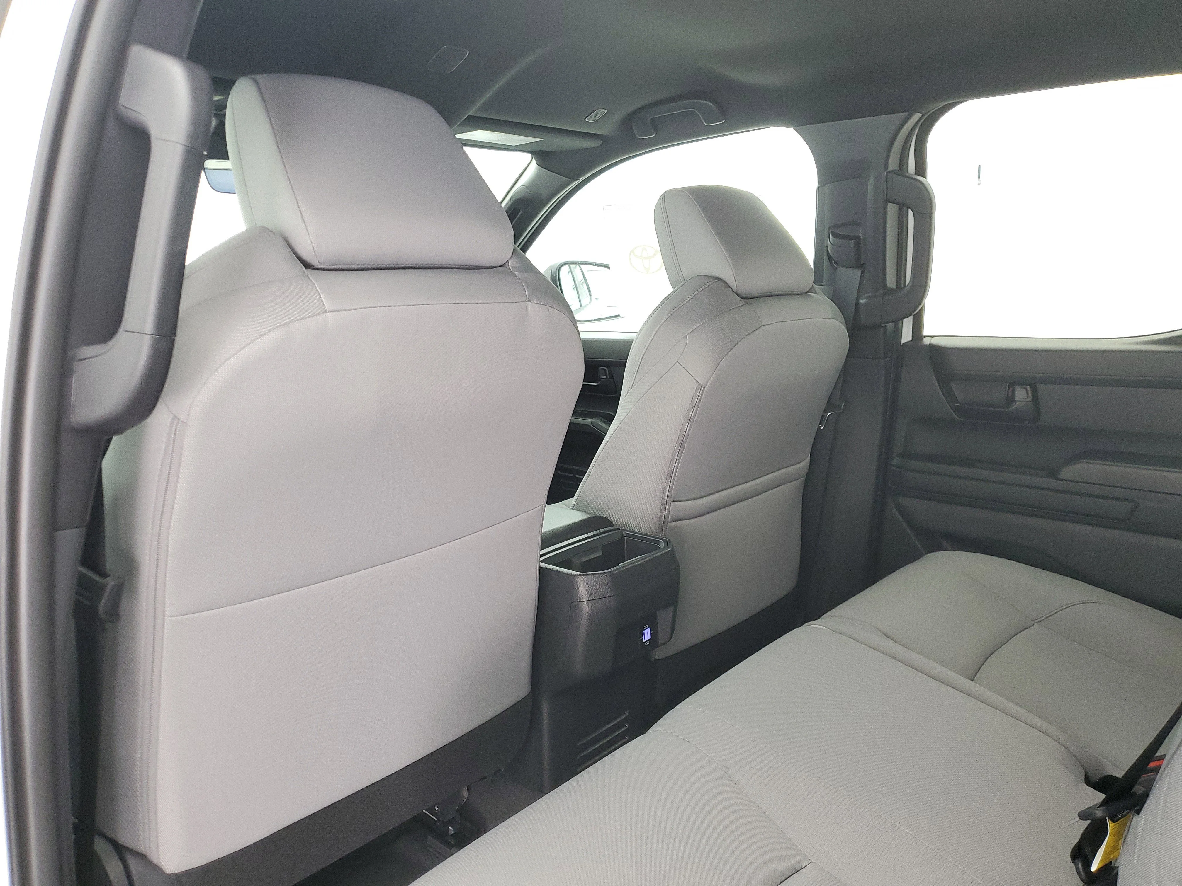 2026 Toyota Tacoma SR5 - Photo 15