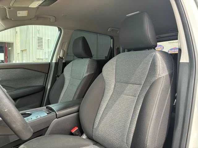 2022 Nissan Rogue SV - Photo 8