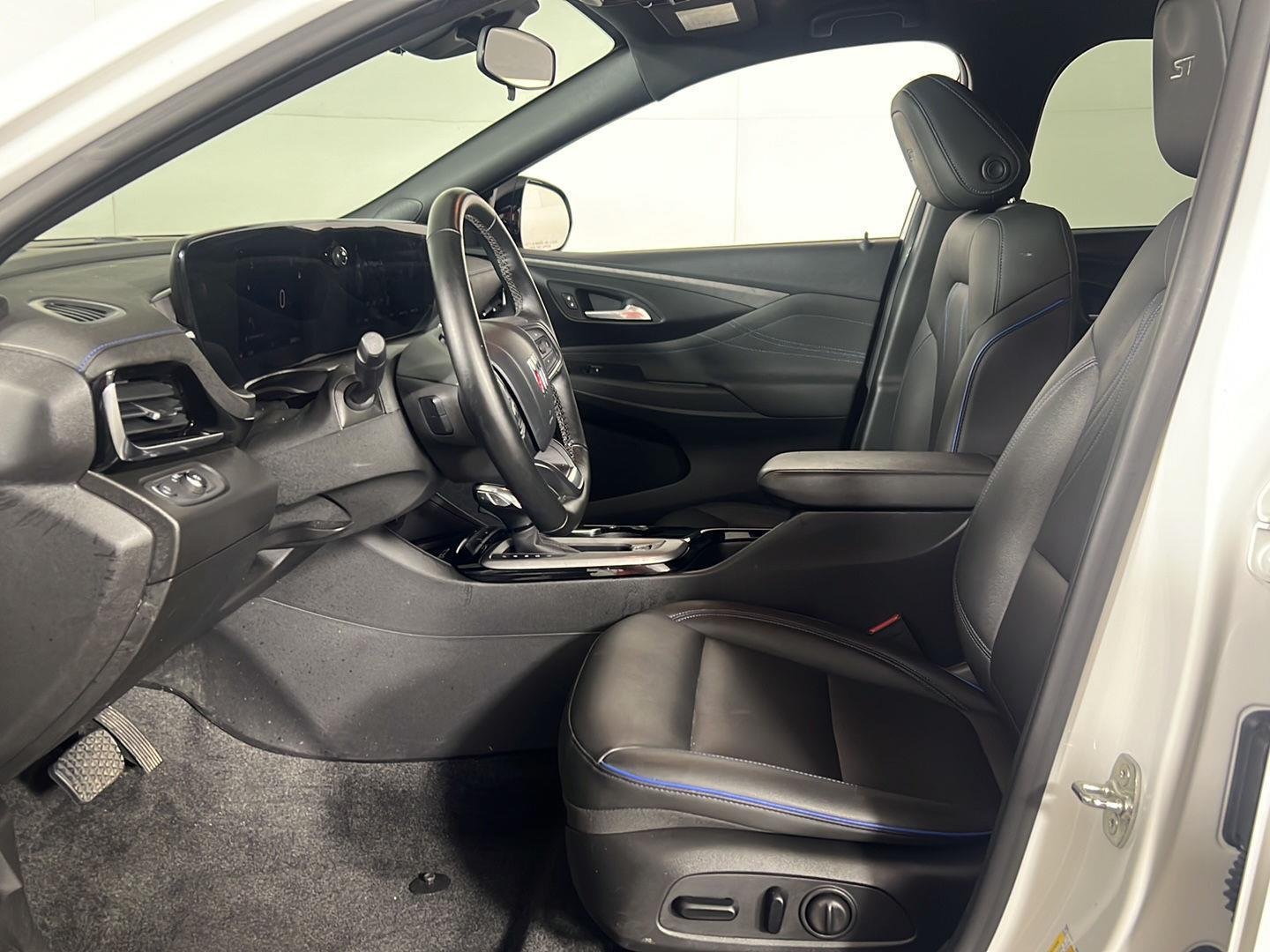 Used 2024 Summit White Buick Sport Touring image 17