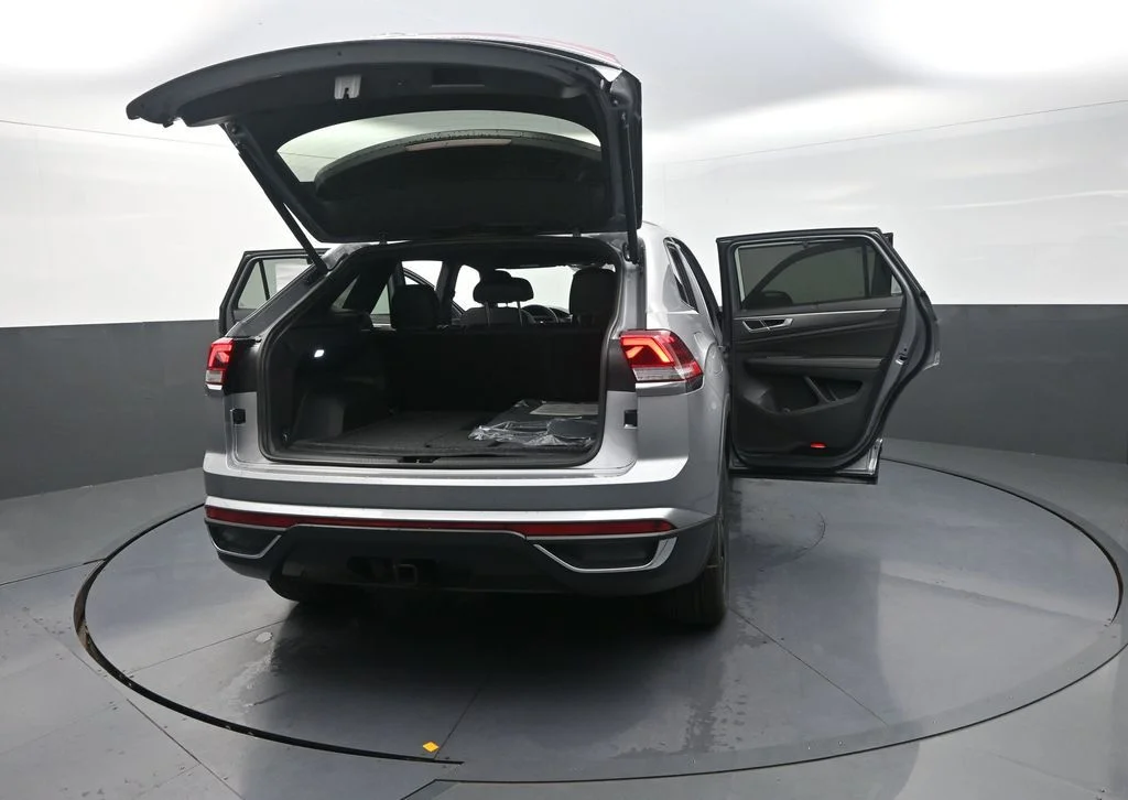 New 2026 Silver Volkswagen 2.0T SE w/Technology image 35