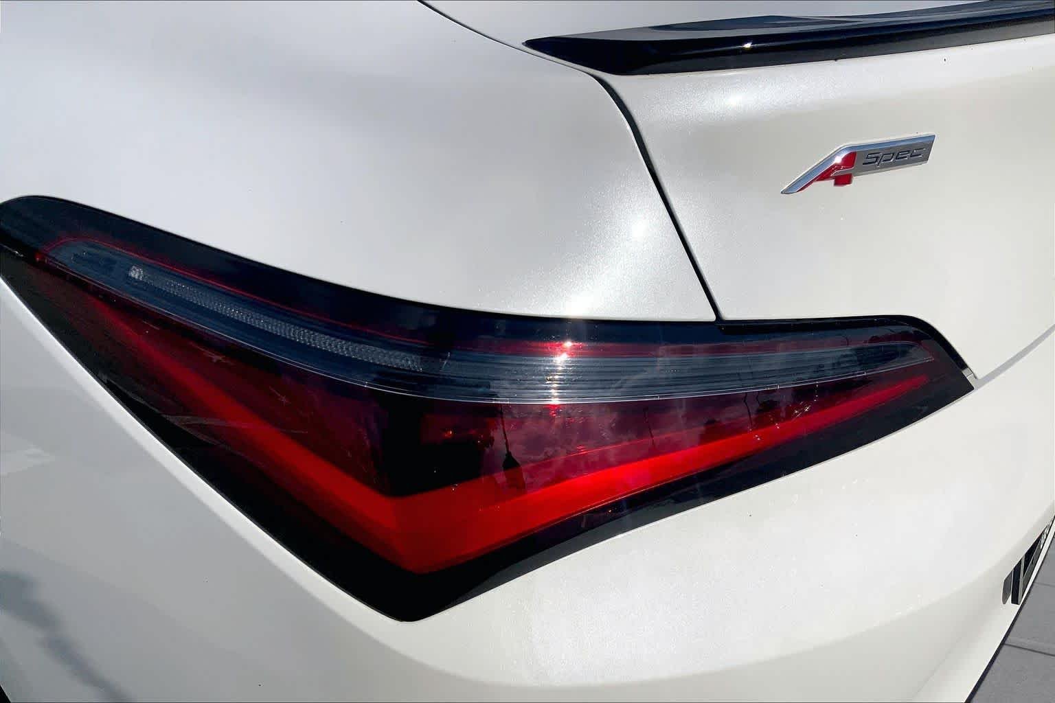 Used 2024 Platinum White Pearl Acura w/A-Spec Package image 28