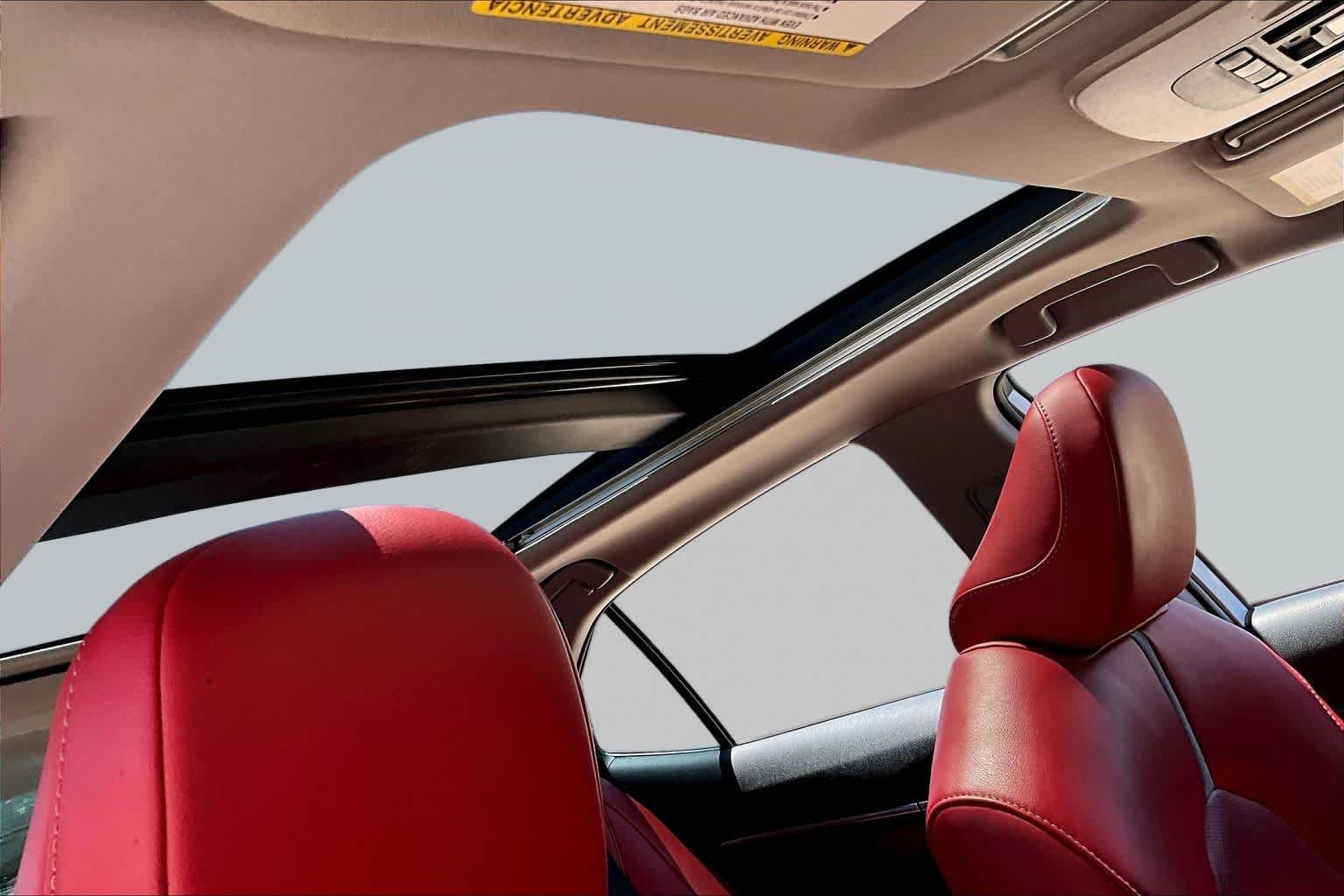 Used 2023 Wind Chill Pearl Toyota XSE image 14
