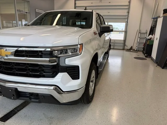 New 2026 Summit White Chevrolet LT image 12