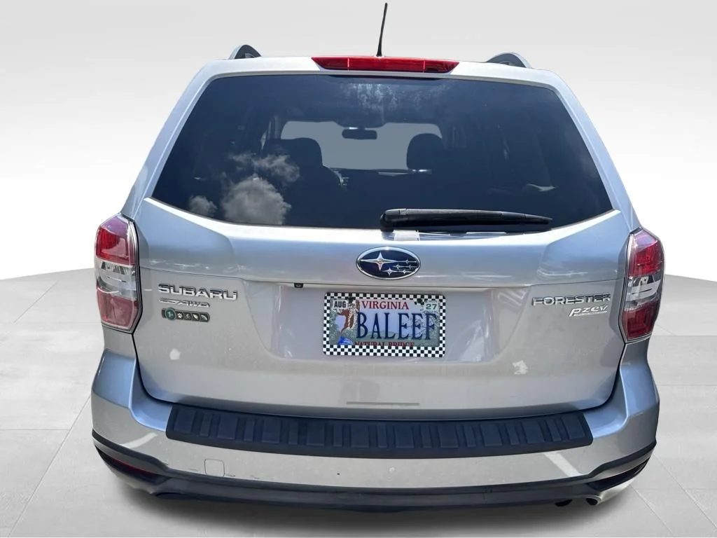 Used 2015 Silver Subaru 2.5i Premium image 8