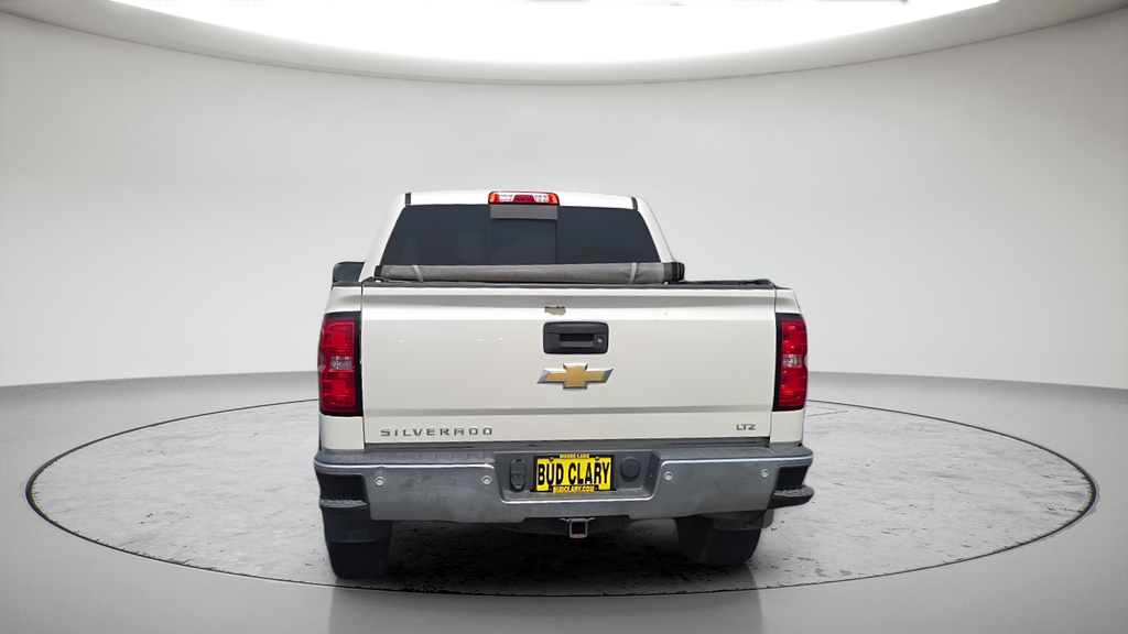 Used 2014 White Chevrolet LTZ image 10
