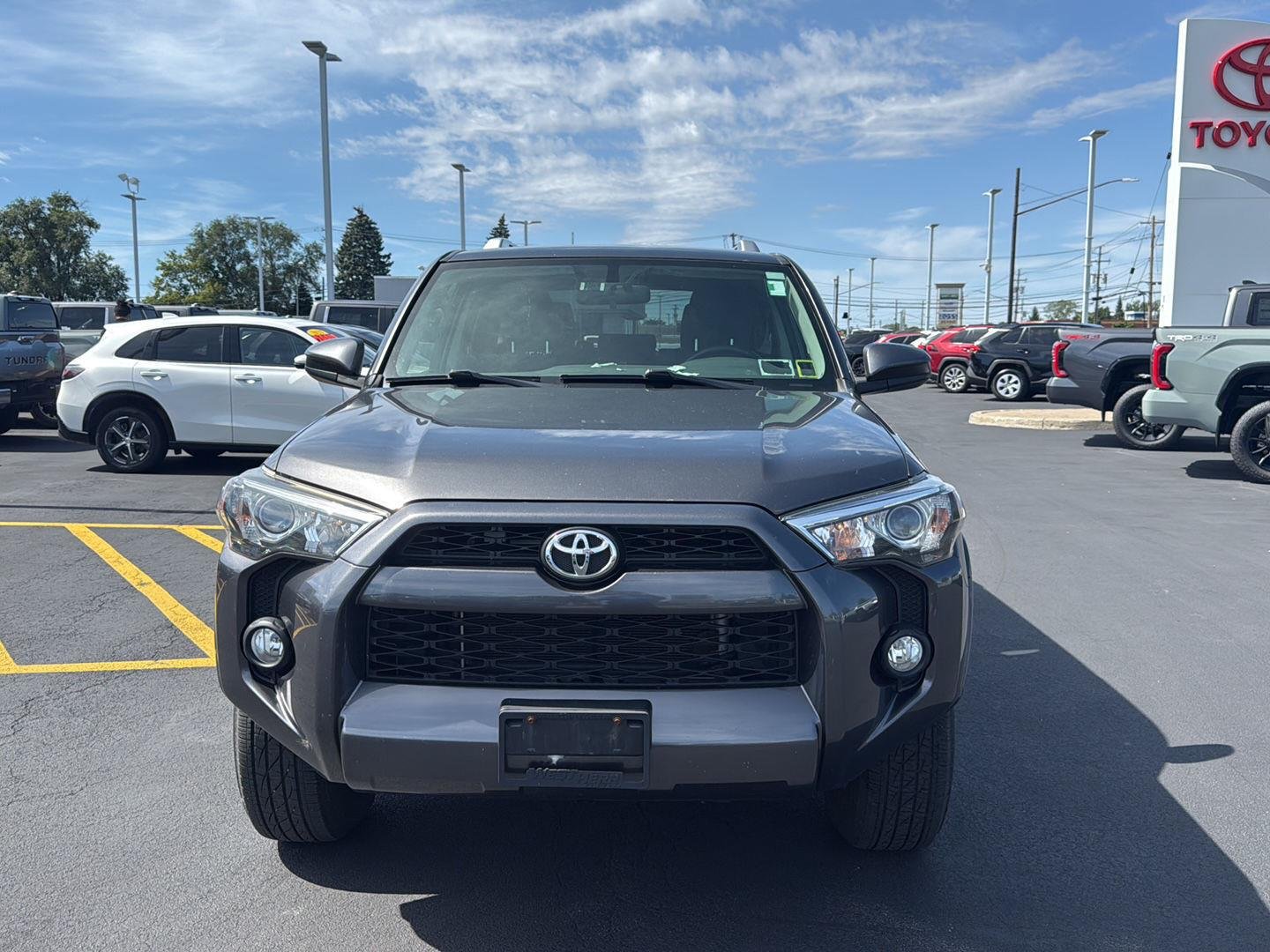 Used 2017 Magnetic Gray Metallic Toyota SR5 image 8