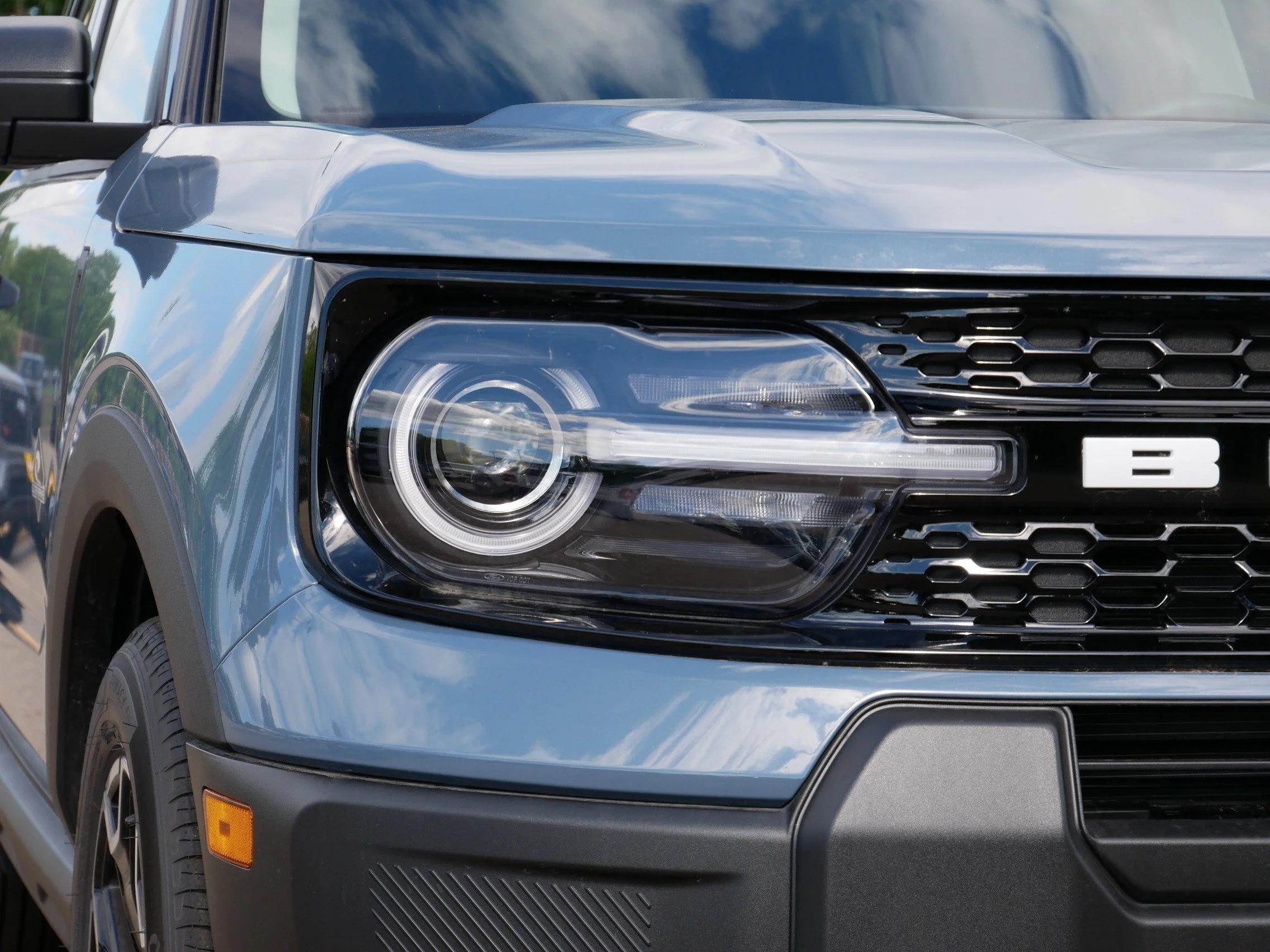 New 2026 Azure Gray Metallic Ford Outer Banks image 16