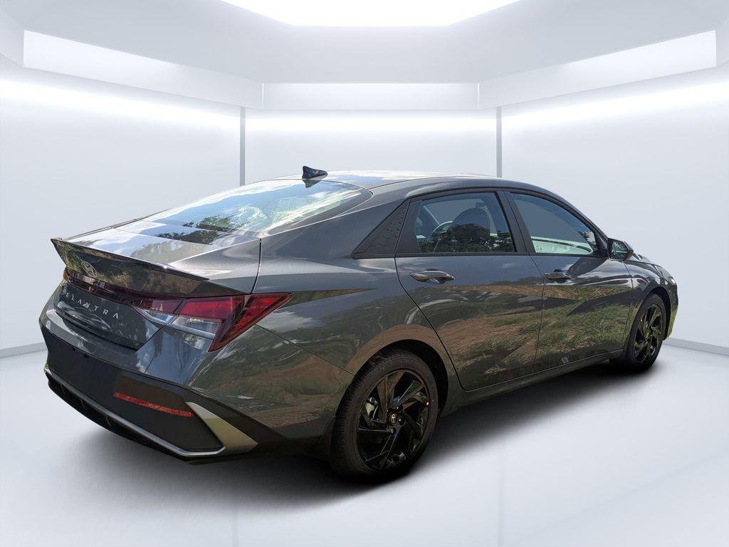 New 2026 Gray Hyundai SEL Sport image 3