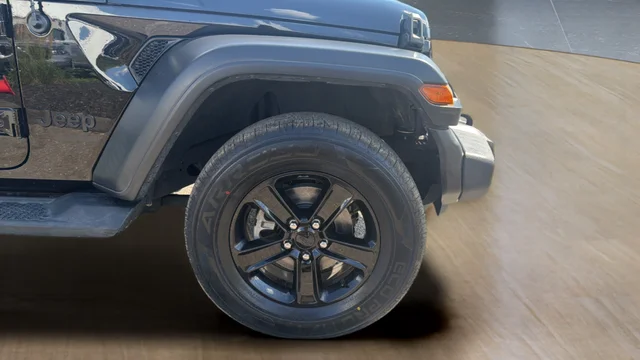 Used 2020 Black Jeep Unlimited Sport Altitude image 25