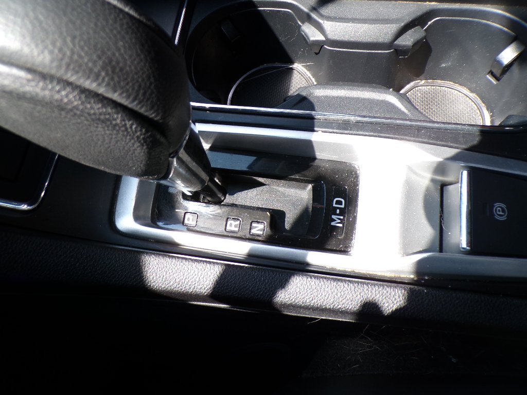 Used 2023 Crystal White Pearl Subaru Limited image 29
