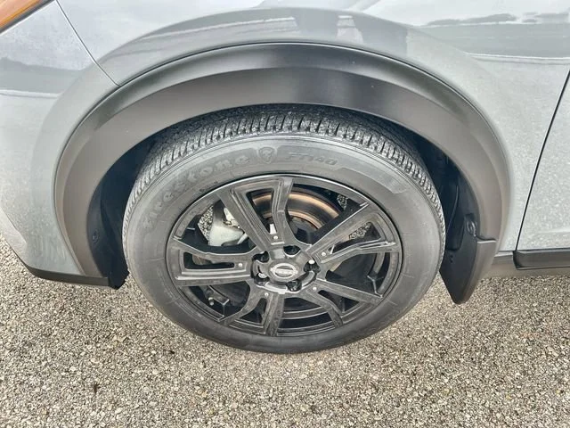 Used 2023 Gray Nissan SR Xtronic CVT image 32