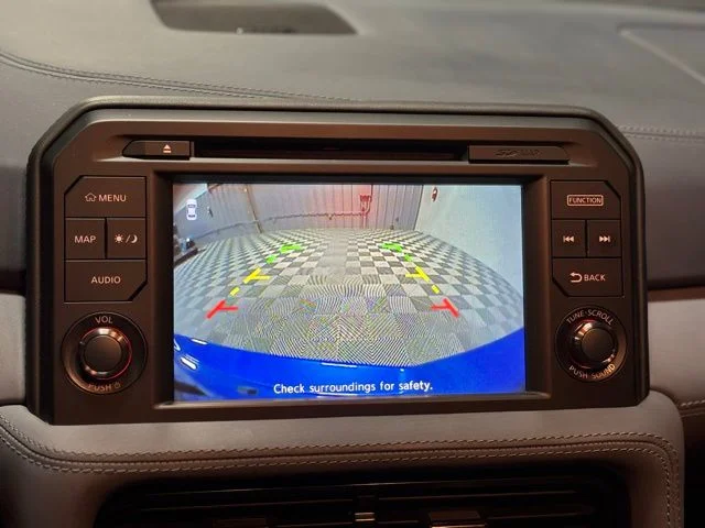 Used 2020 Blue Nissan Premium image 31
